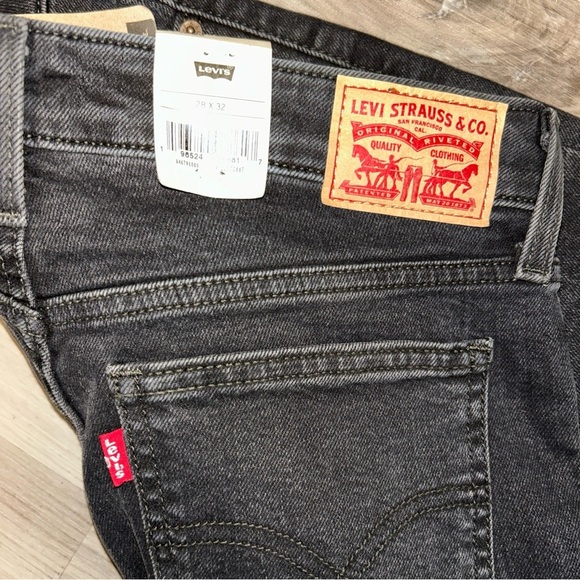 LEVIS low rise bootcut black jeans women’s size 28x32 NWT - Picture 4 of 5